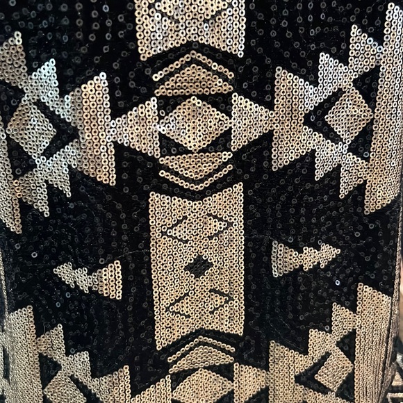 Maurice’s Sweater- small - Picture 4 of 8